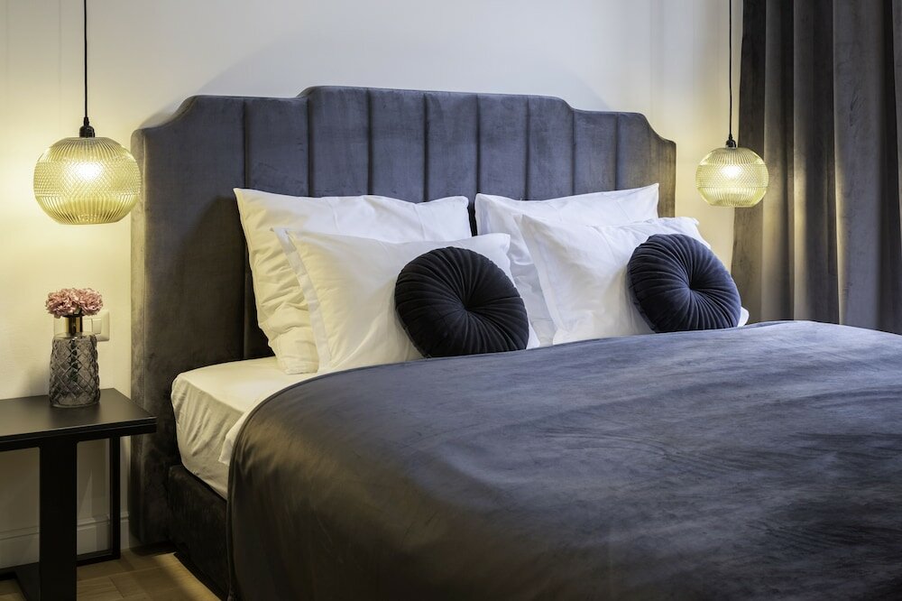 Фото Pierrot & Pierrette Apartments