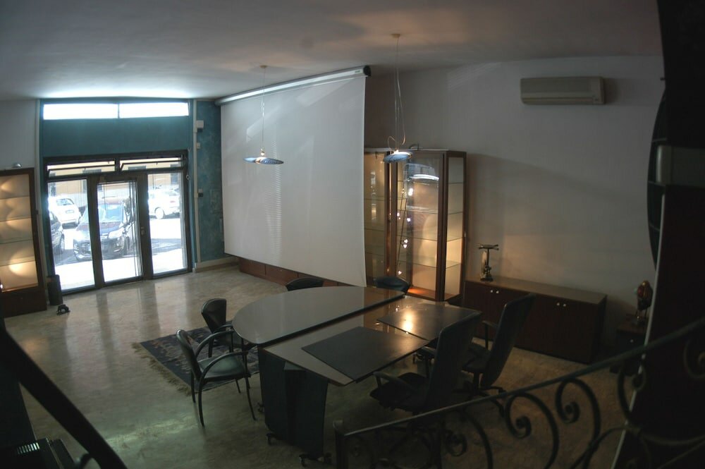 Фото Garbatella Accommodations & Meeting Rooms