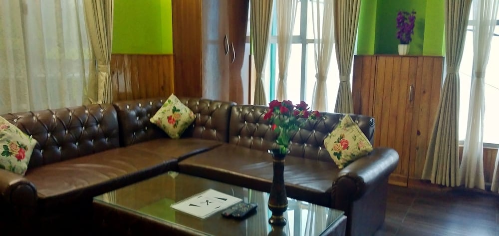 Фото Hotel Mount Royale