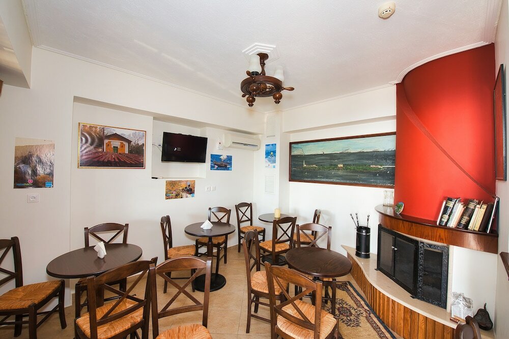 Фото Anemoessa Traditional Village Hotel