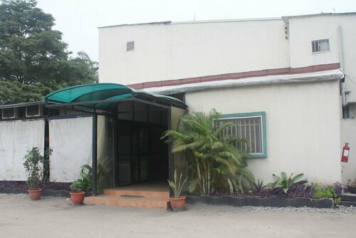 Гостиница Ray's Inn в Лагосе