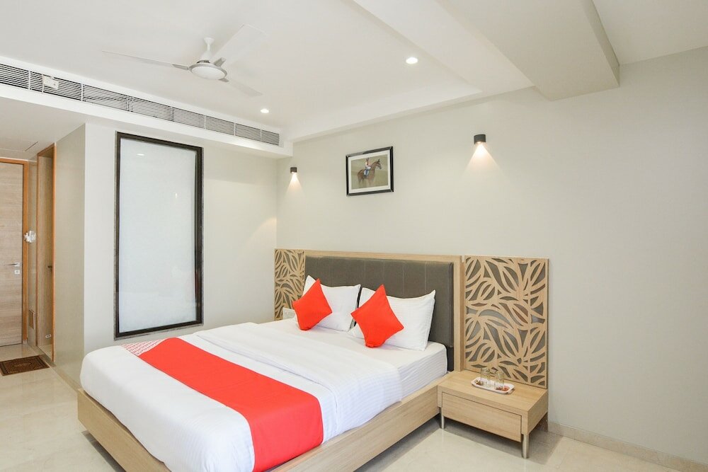 Фото Oyo Flagship 19307 Hotel Season Choice