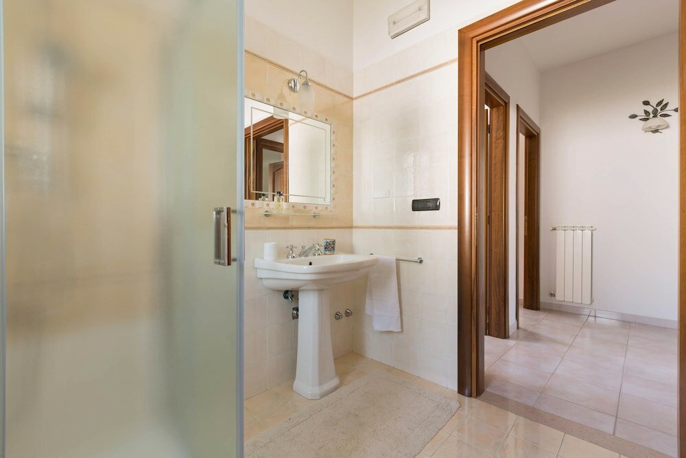 Фото Villa Chiaraluna