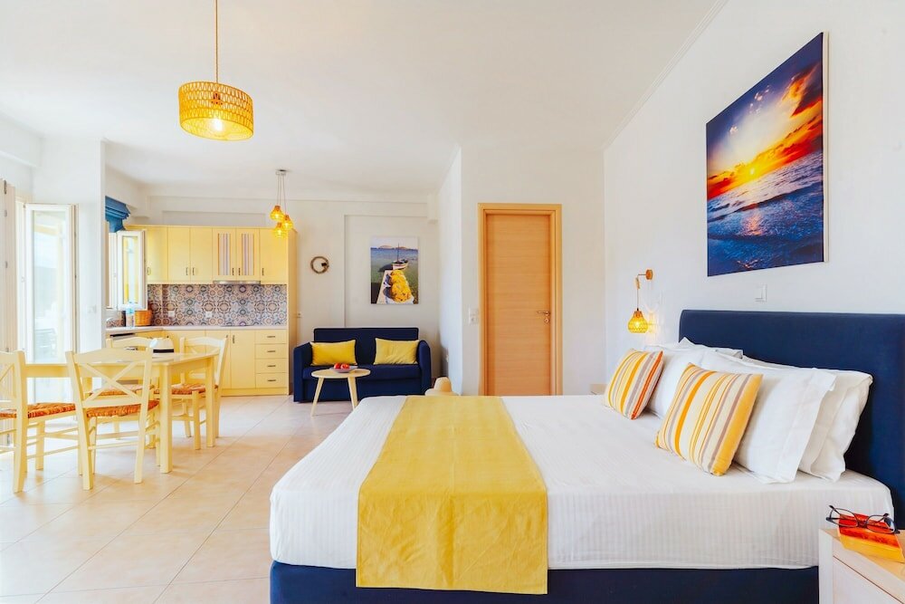 Фото Aelia Apartments & Suites