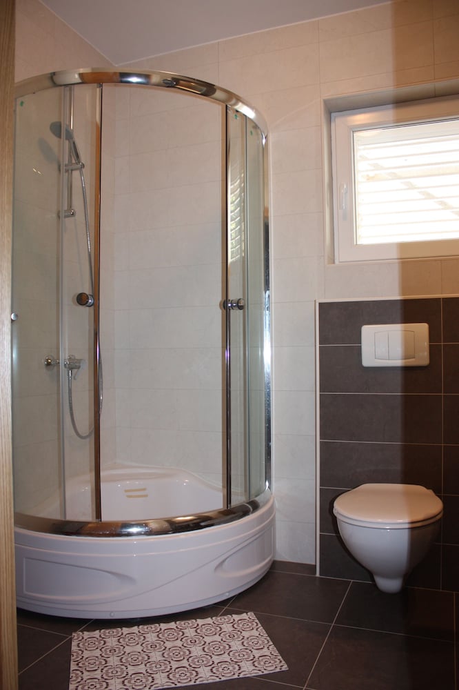 Фото Goga apartments