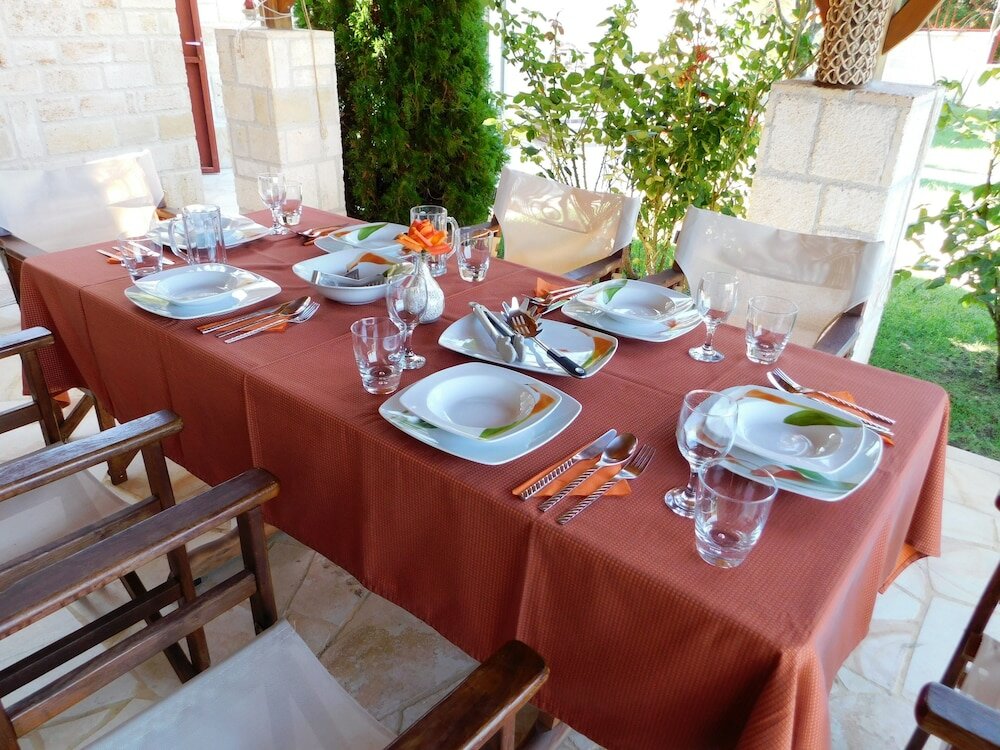 Фото Aracelia Villas with private pools