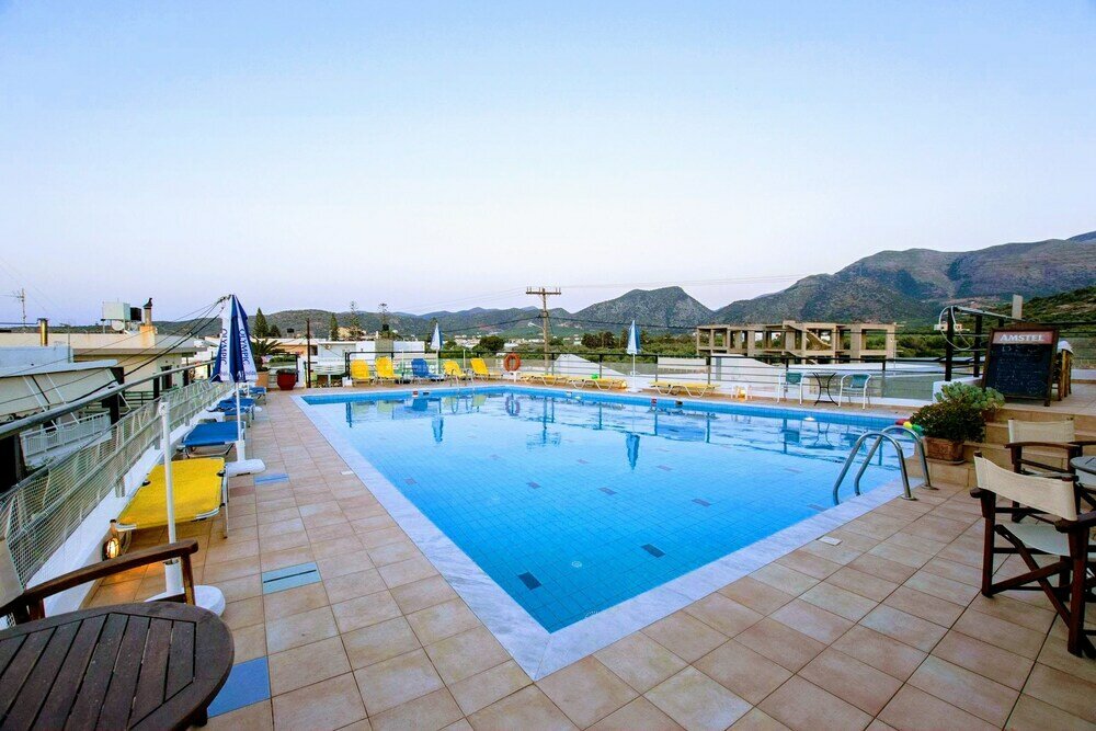 Фото отеля 2