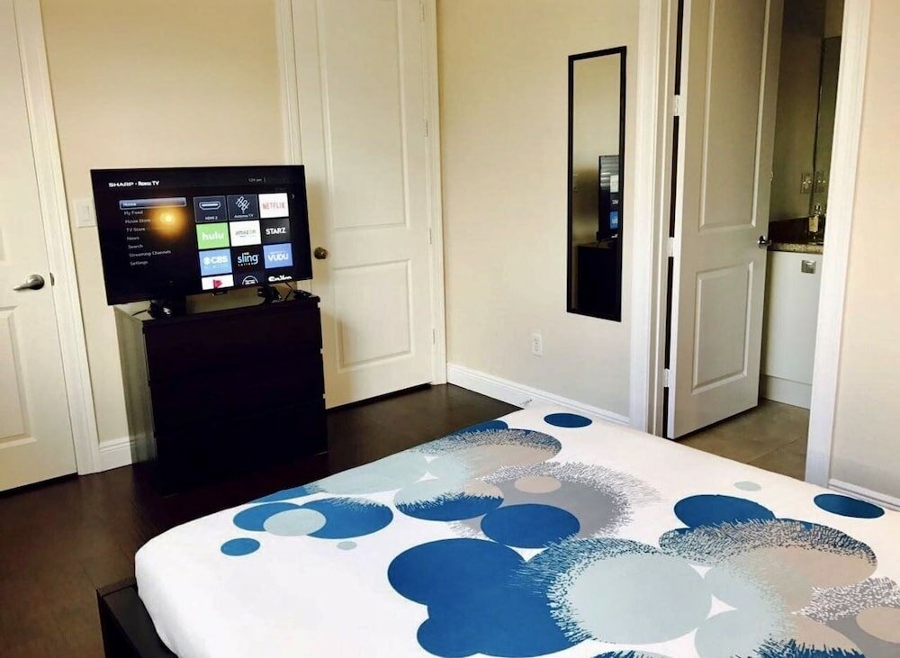 Фото 4br Townhouse 906 by Ideal Experience Vr