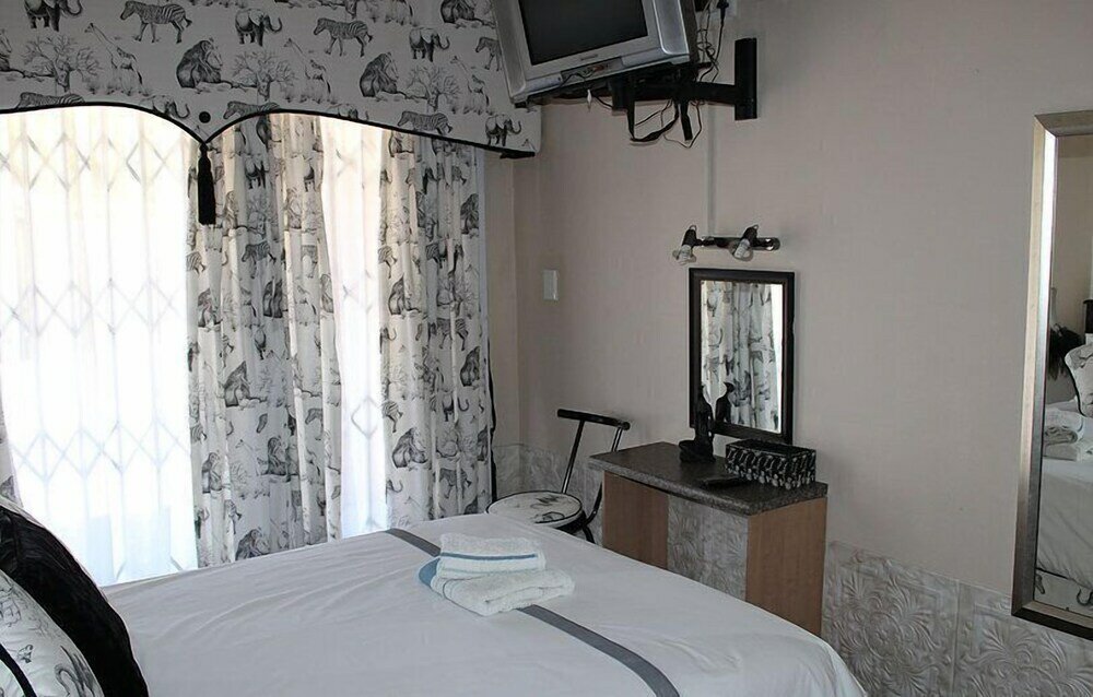 Фото Nmb Guest House