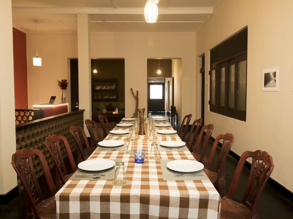 Фото The Oasis Hostel