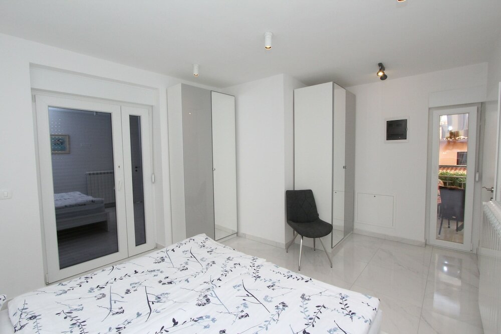 Фото Rooms and Apartments Bella Vista