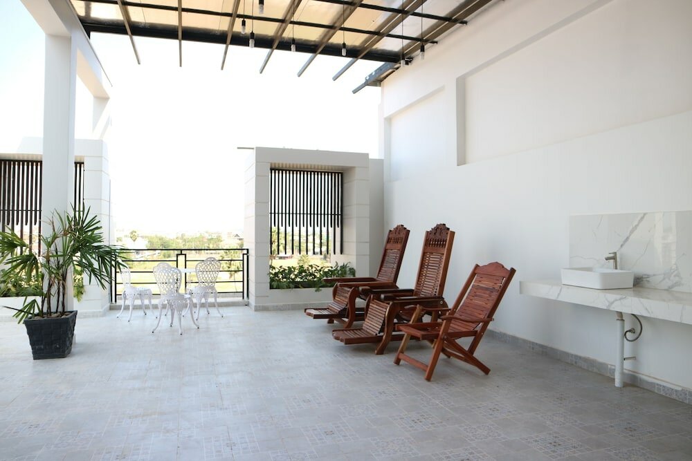 Фото Ly Residence Suite & Apartment