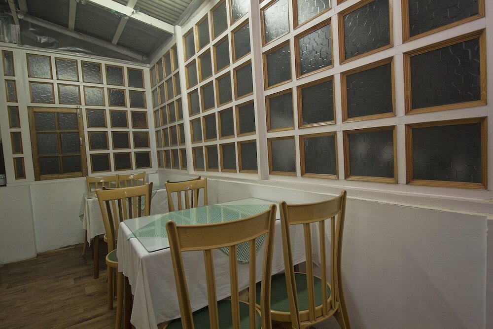 Фото Muscatel SpringBurn - 100Mts MallRoad