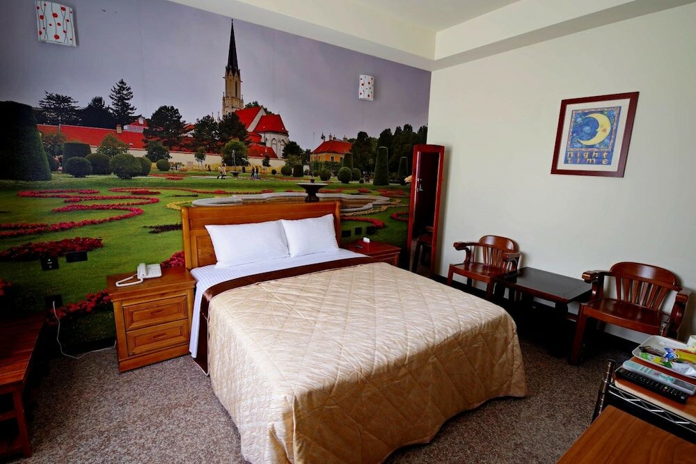 Фото отеля 2