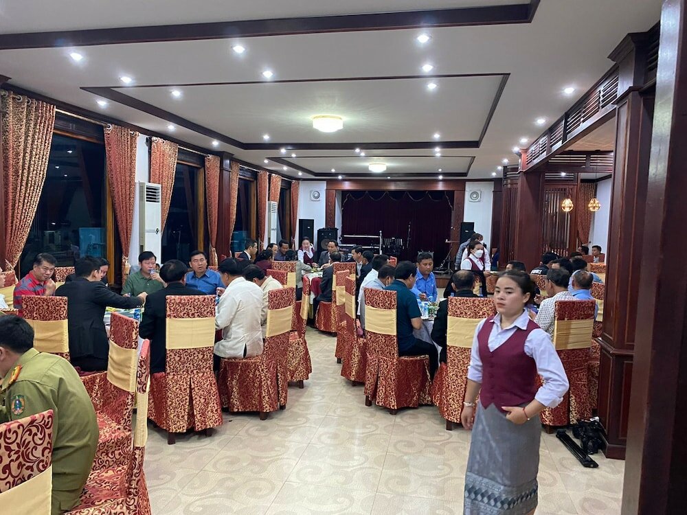 Фото Anoulackkhenlao Hotel