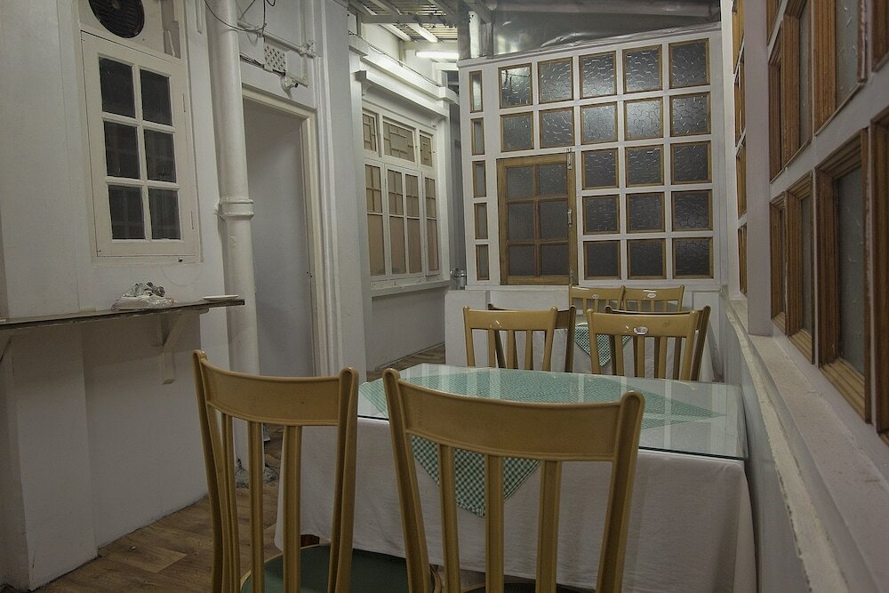 Фото Muscatel SpringBurn - 100Mts MallRoad