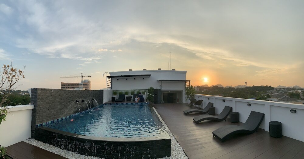 Фото The Seens Hotel