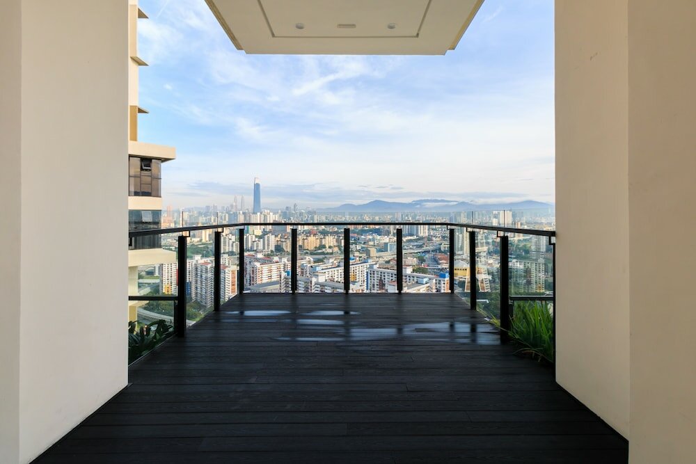 Фото J Dupion Boutique Suites by NowHere