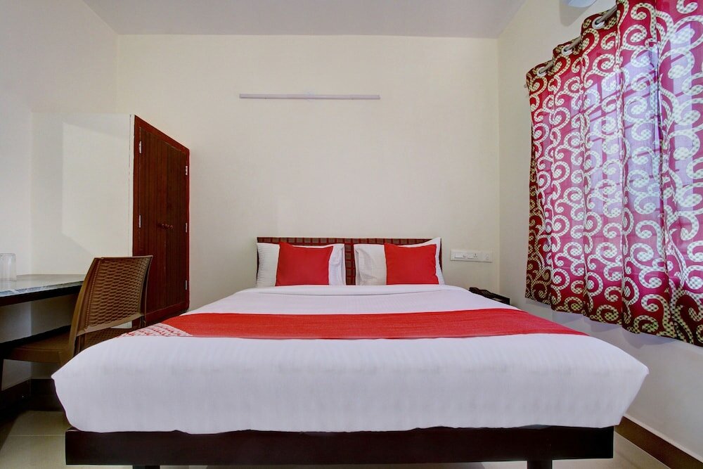 Фото Oyo 24301 Century Park