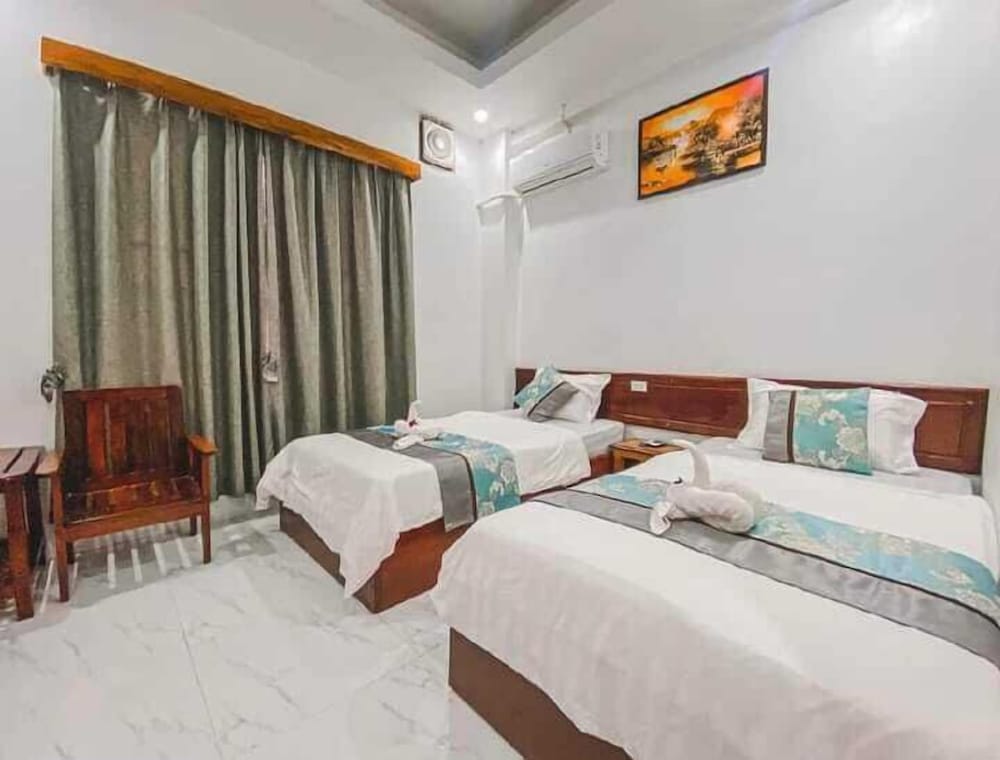 Фото NuttyPhoy Hotel