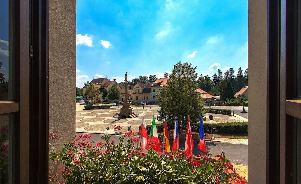 Фото Hotel Buchlovice