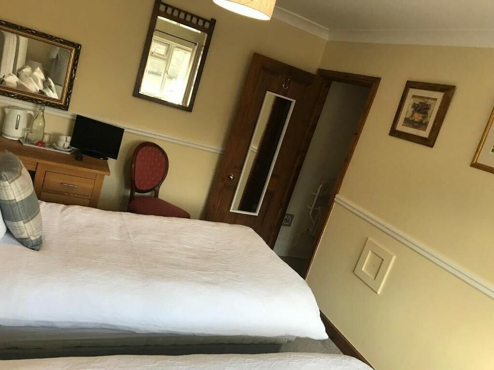 Фото The George Inn