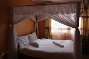 Гостиница Salient Guest House