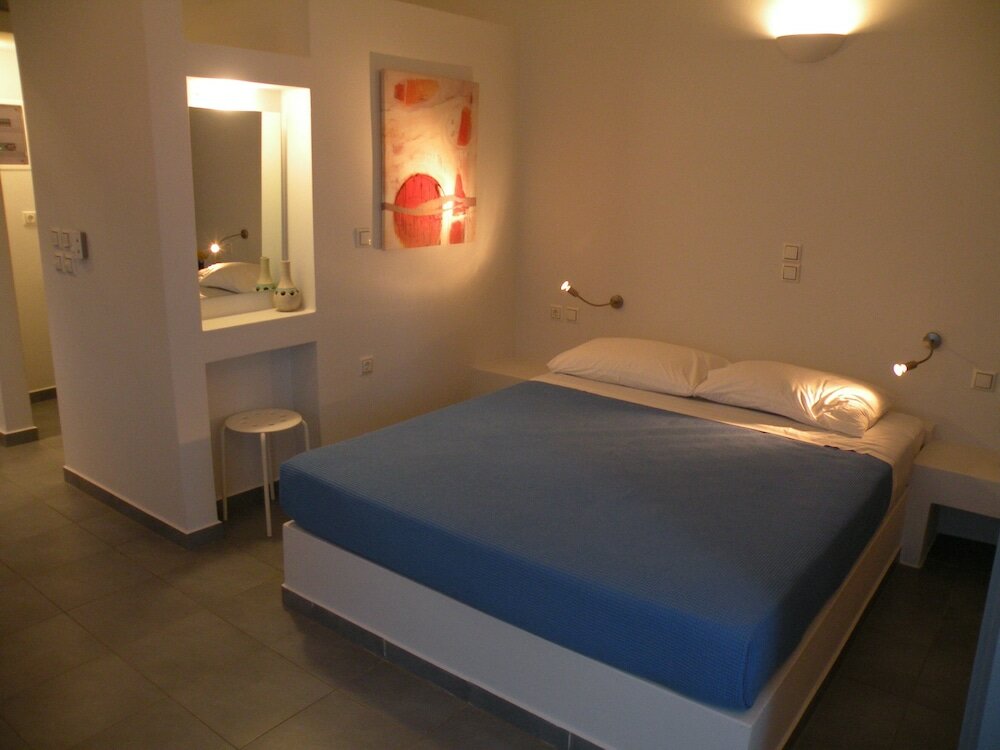 Фото Zathea Apartments