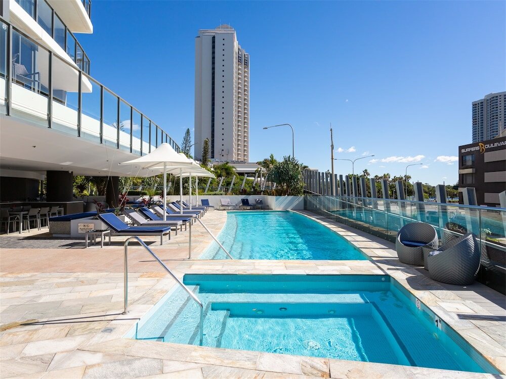 Фото Serain Residences On Surfers Private Apartments