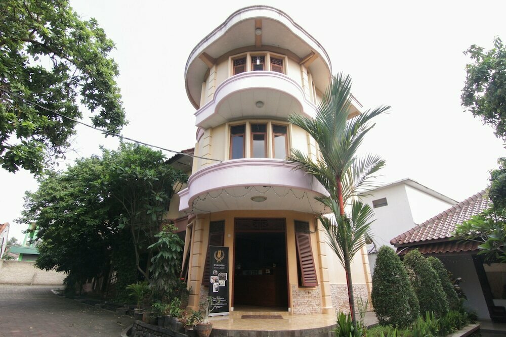 Hotel Grand Ciwareng Inn, West Java, photo