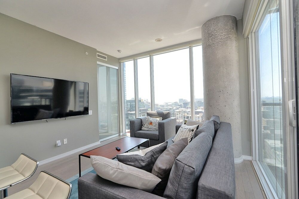 Фото Applewood Suites - Toronto Peter Street