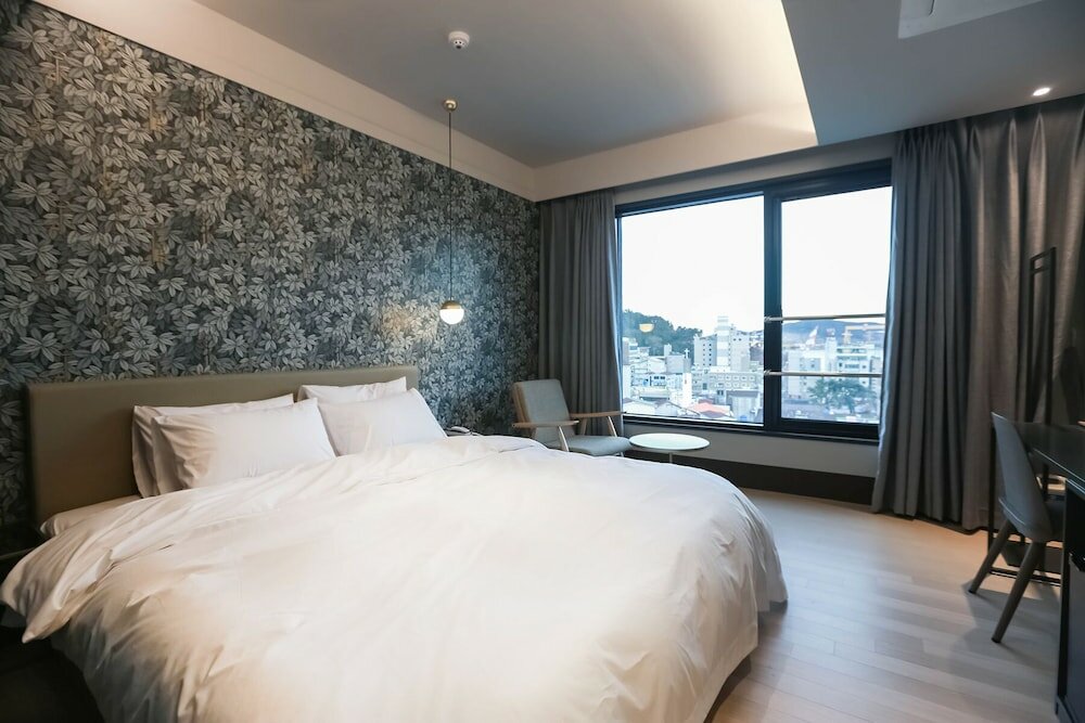 Фото Brown Dot Hotel Geoje