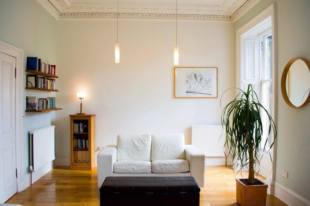 Фото Stylish Four Bedroom Stockbridge Home