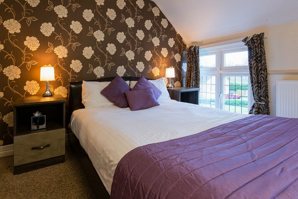 Фото The White Swan