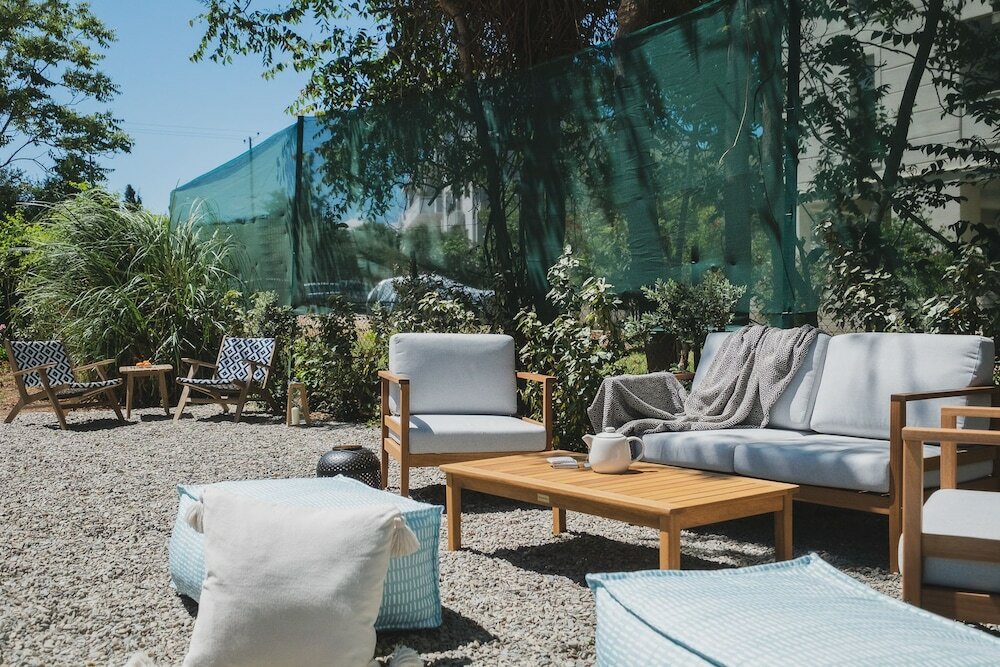 Фото Mid-Century Modern Villa Vintage Charm