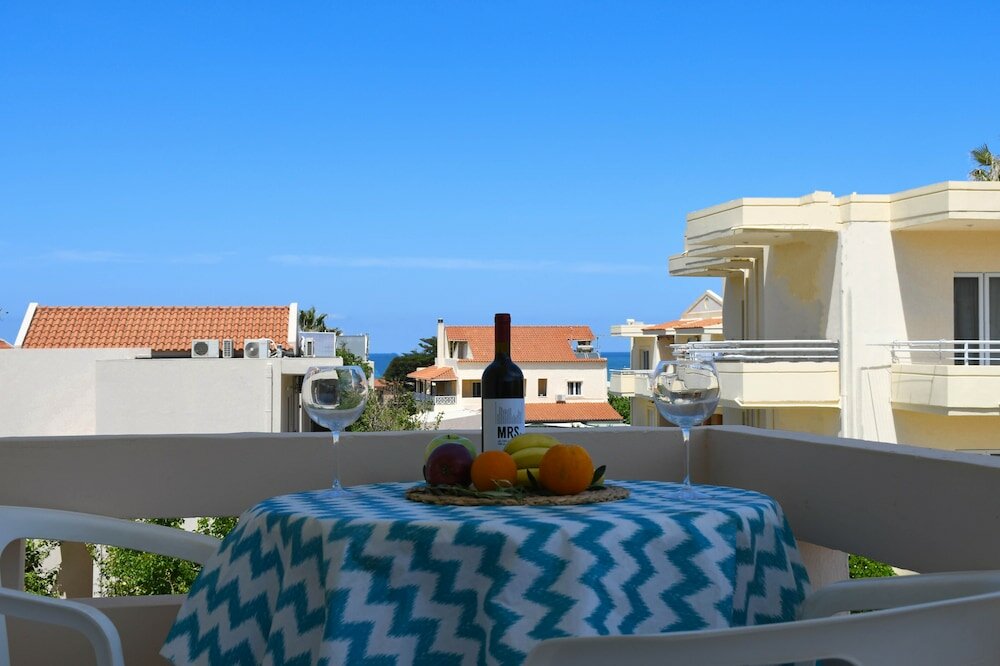 Фото Litinas Apartments