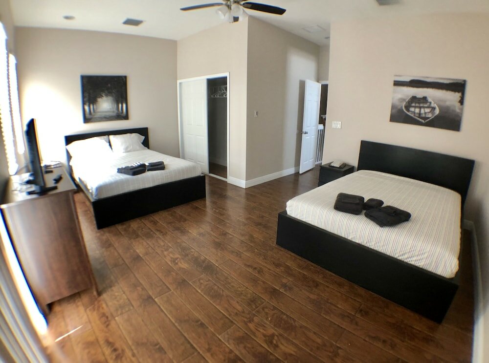 Фото 4br House 219 by Ideal Experience Vr