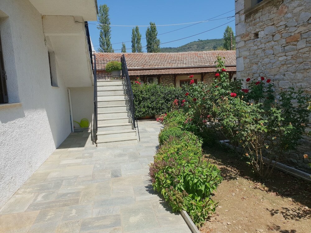 Фото Zmas Studios