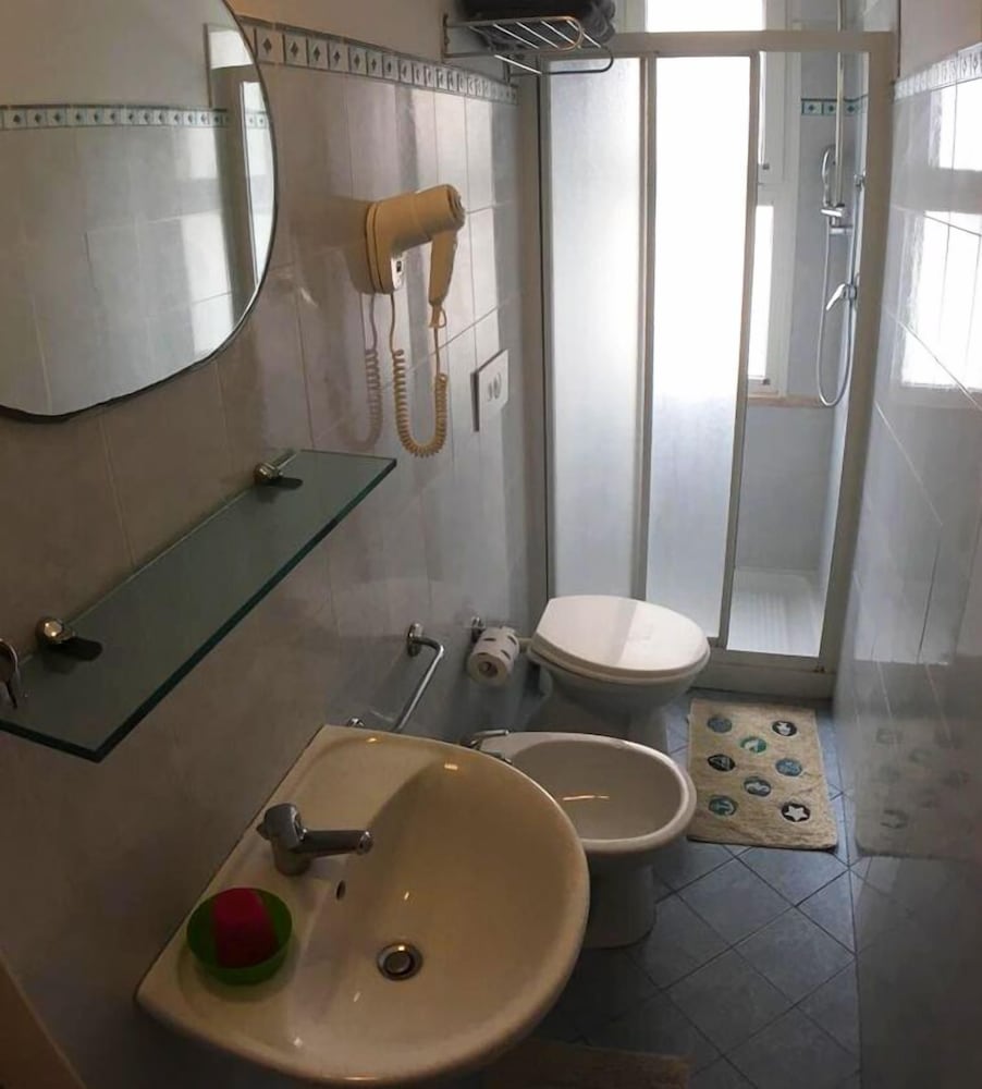 Фото Hotel Happy