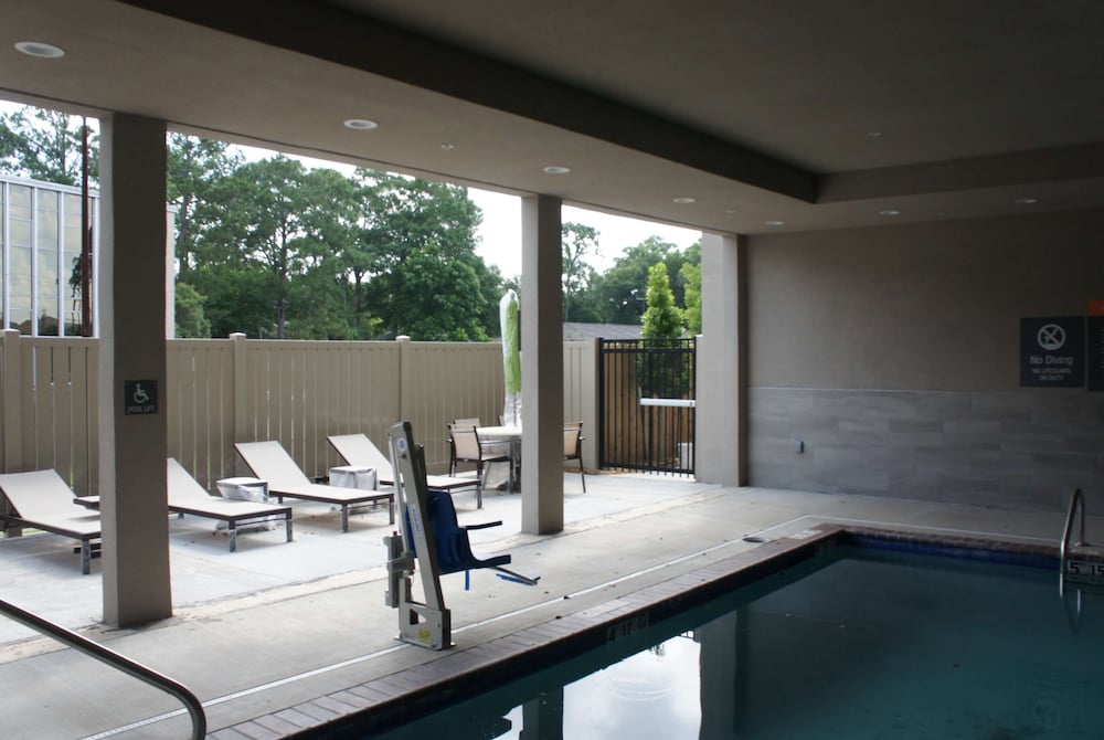 Фото La Quinta Inn & Suites by Wyndham Lafayette Oil Center