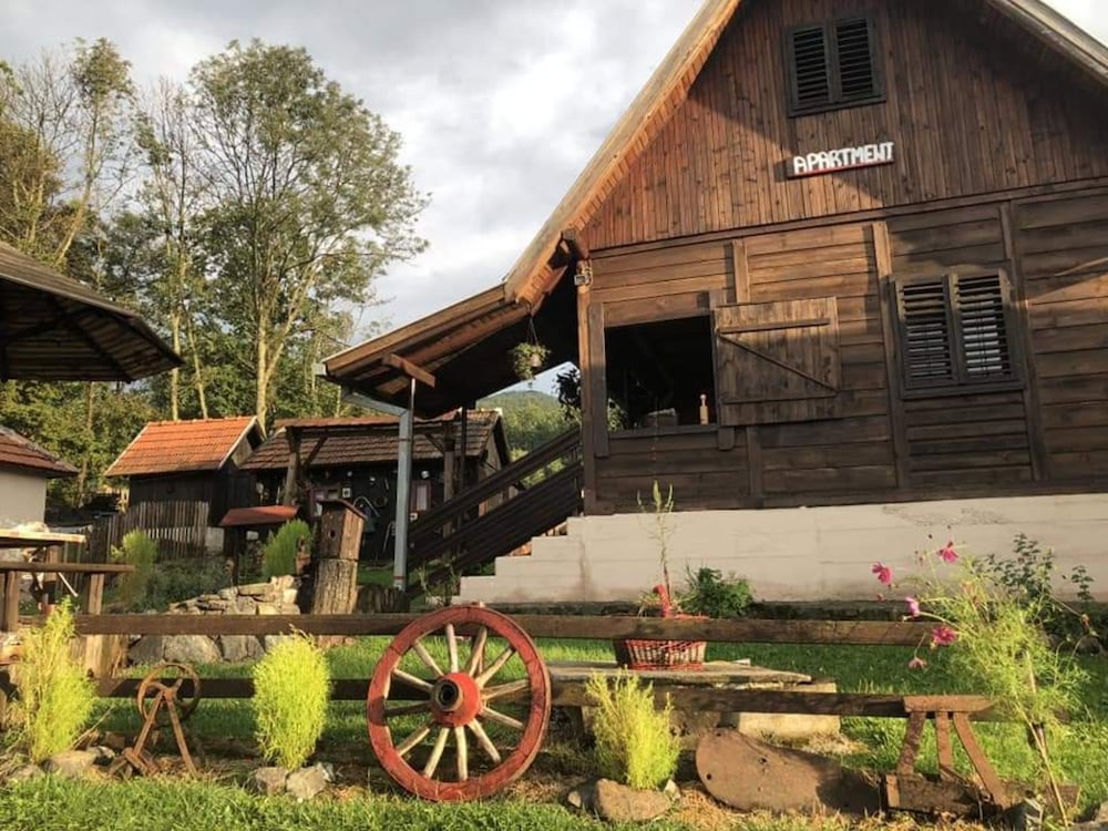 Фото Apartment Sarganska Osmica 8