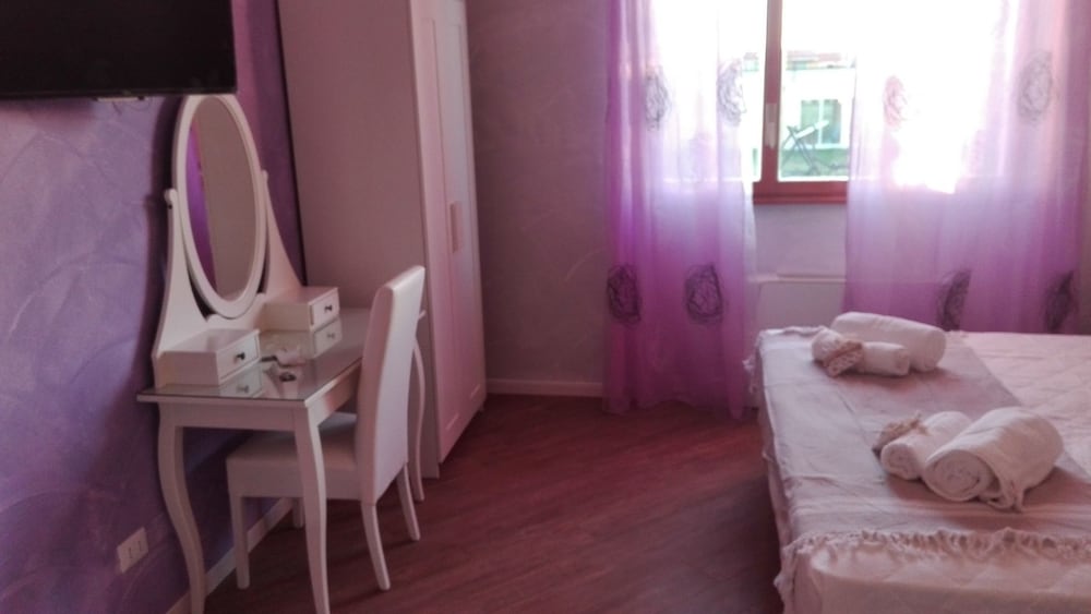 Фото La Bouganville B&b