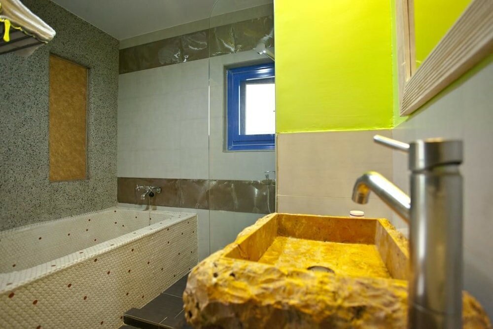 Фото Golden Sea Inn