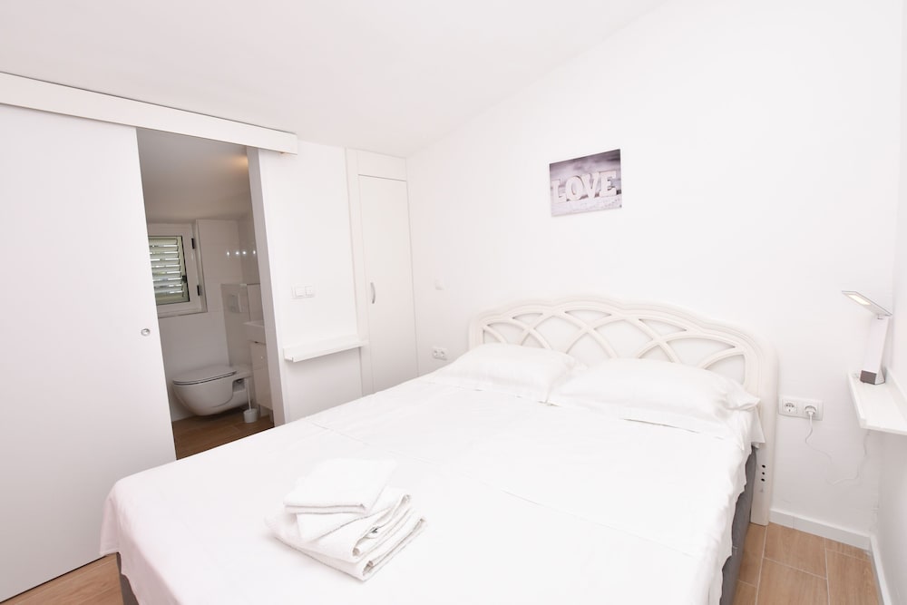 Фото Apartments Nina