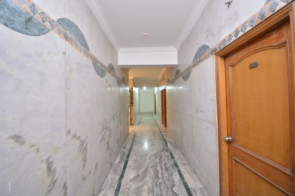 Фото Oyo 40230 Hotel Royal Palace