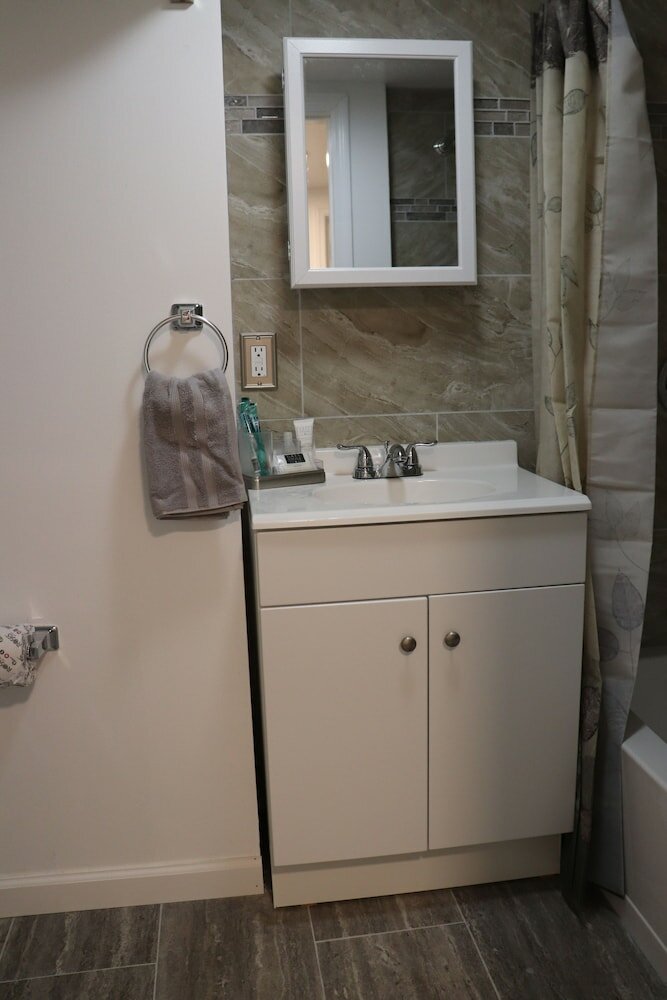 Фото Reynolds House Inn & Motel