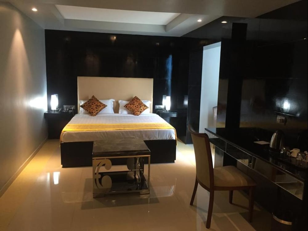 Фото Le Raj Courtyard