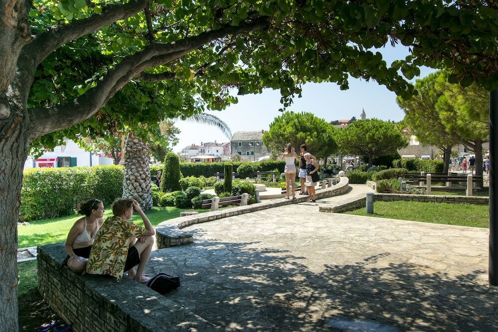 Фото Apartments Nina