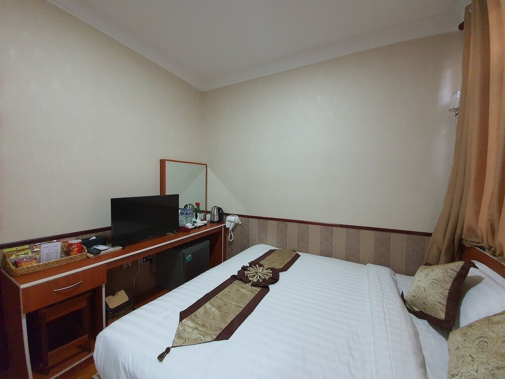 Фото Shwe Pe Ti Hotel