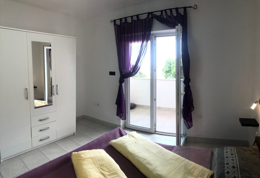 Фото Apartments La Playa